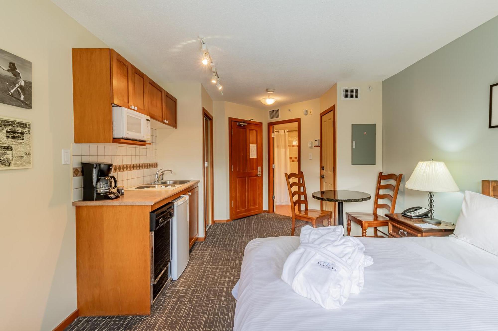 Cascade By Elevate Vacations Apartment Уислър Екстериор снимка
